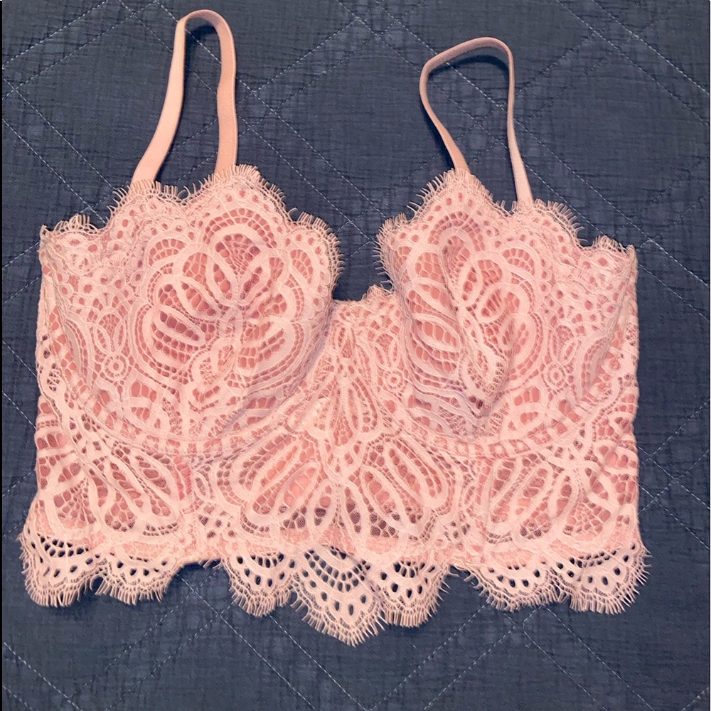 cute Victoria’s Secret pink bra ☺️